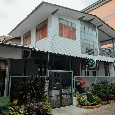 Ma Non House Hostel